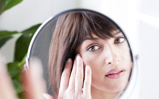 5 Science-Backed Ways To Get Rid Of Crow's Feet That Really Work
